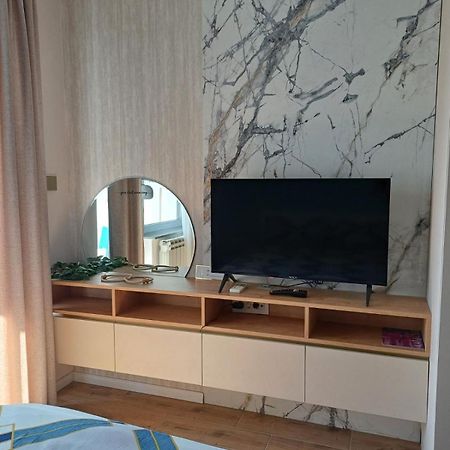 Apartment Centrum - Free Private Parking Novi Sad Exterior foto