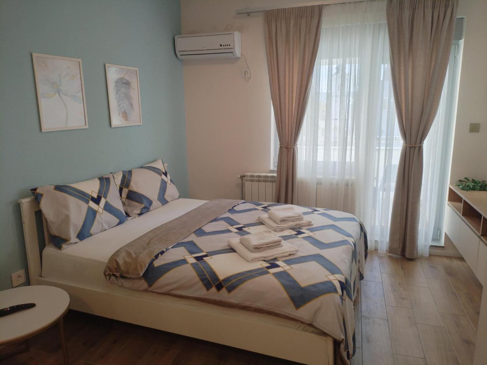 Apartment Centrum - Free Private Parking Novi Sad Exterior foto