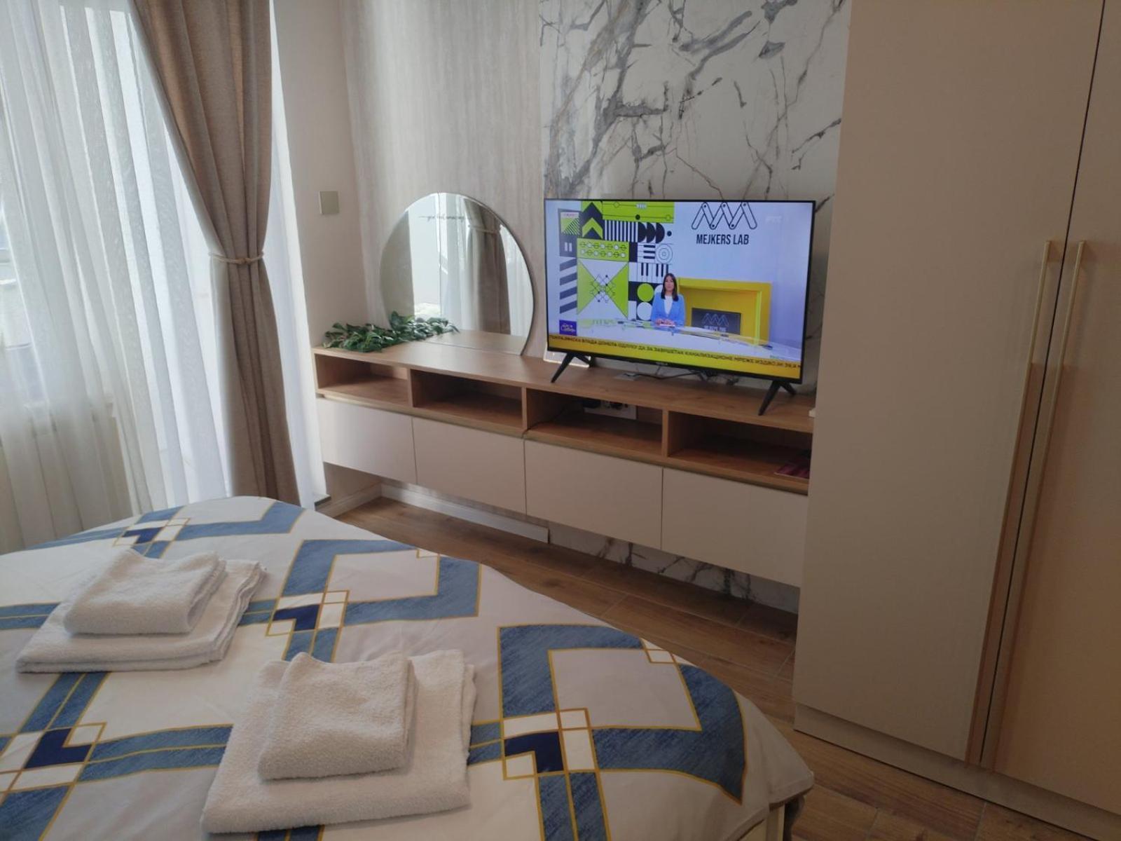 Apartment Centrum - Free Private Parking Novi Sad Exterior foto