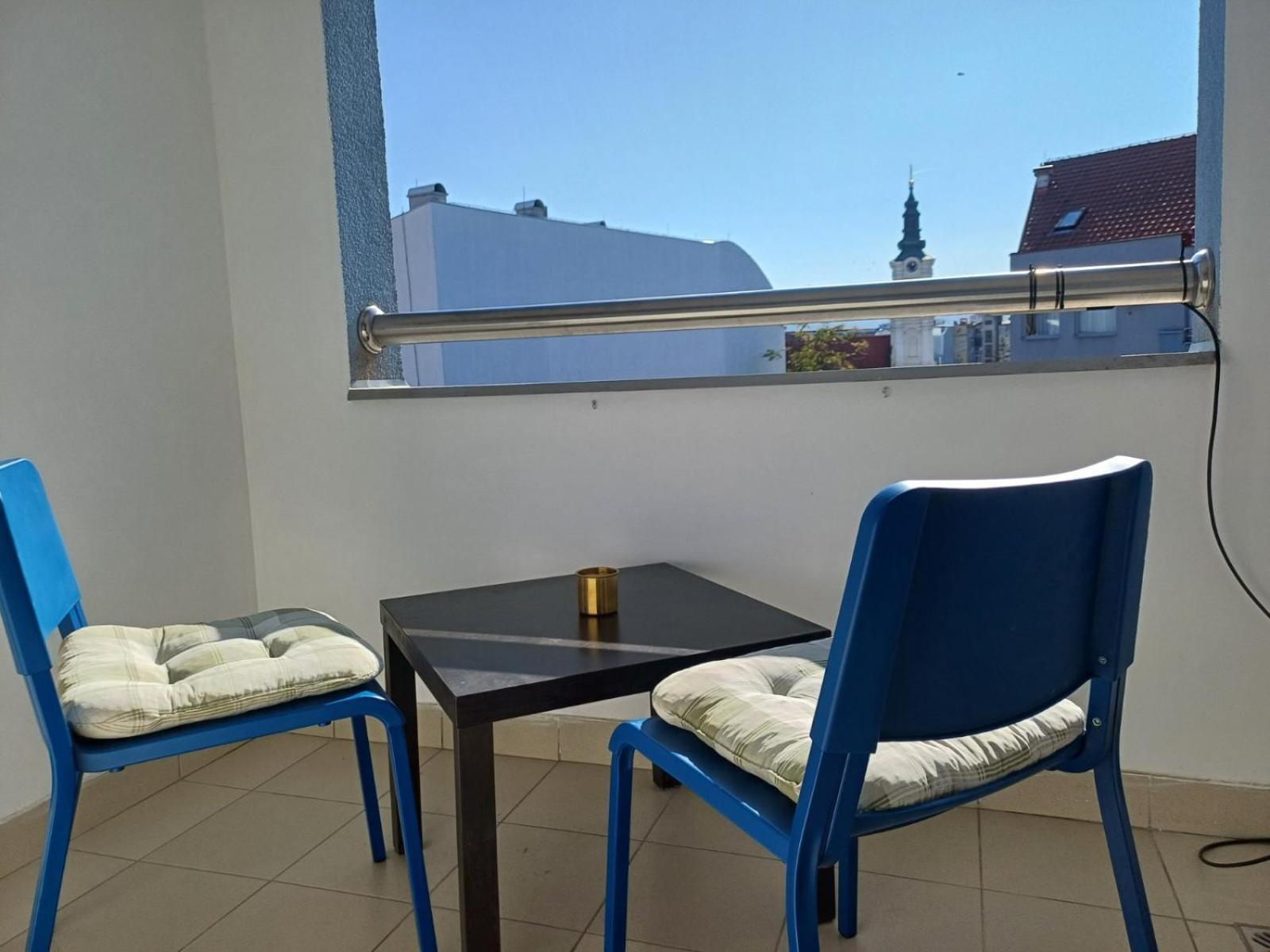 Apartment Centrum - Free Private Parking Novi Sad Exterior foto